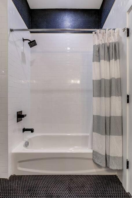 纽瓦克Luxury Designer Theme 2Br Apt Near Nyc / Thepath公寓 外观 照片